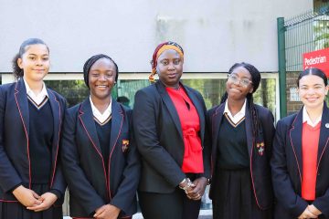 norbury-high-school-for-girls-students-with-headteacher